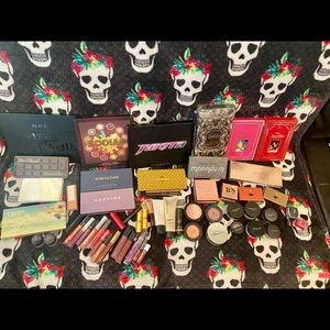 Price Drop & UPDATE* Huge High End Makeup Lot 70+ w/ Several Bags - AMAZING DEAL